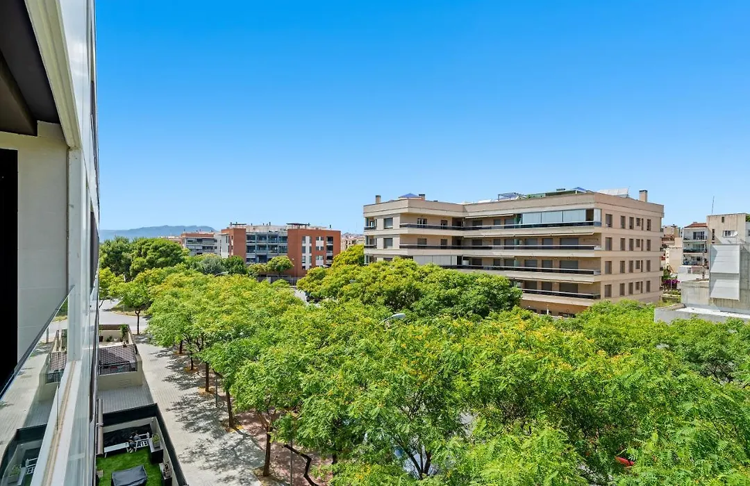 Magical 2Br Condo In The Heart Of Cambrils-1