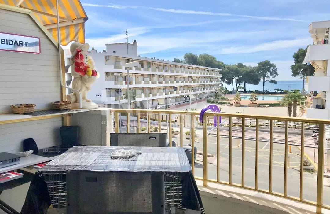 Estudio Reformado Con Wifi, Terraza Y Piscina "Internacional" 125A - Inmo22-1