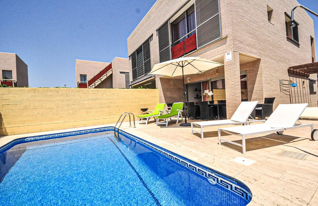 Litoral Costa Dorada - Villa Magnolia Only Families-1