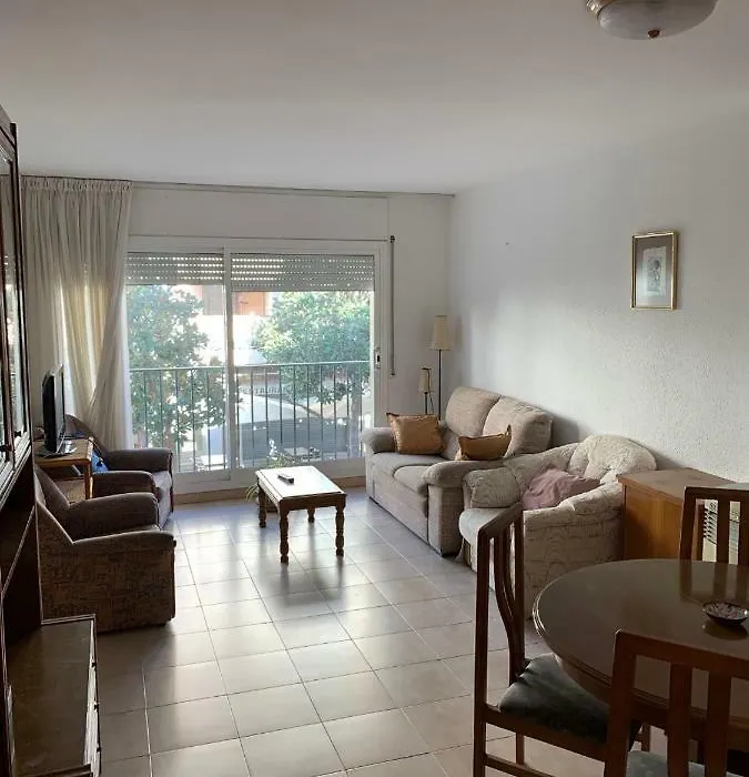 Apartamento Cambrilsfornia-1