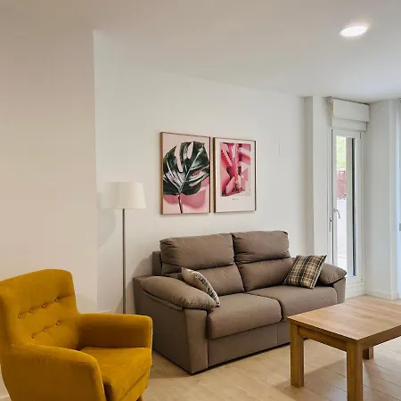 Apartamento Horta de Santa Maria 1-3
