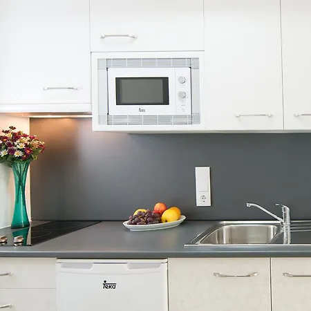 Ona Internacional Apartments-3