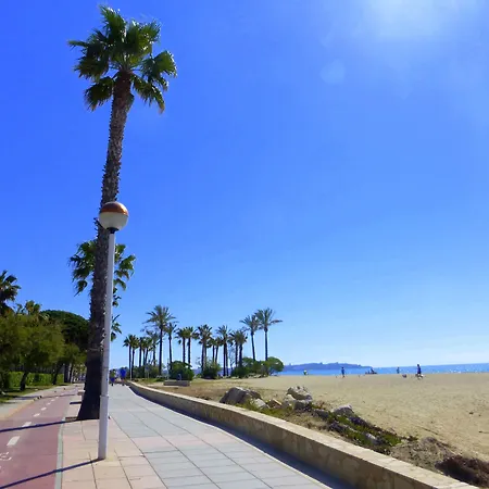Apartamentos Pins Marina Cambrils-2