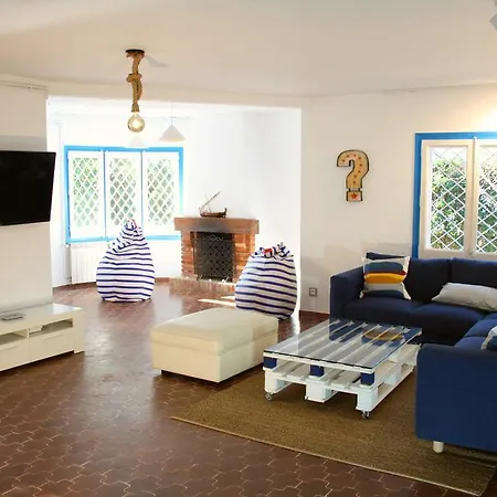 Superb Seafront Villa-3