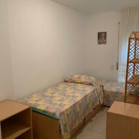 Apartamento Cambrilsfornia-2