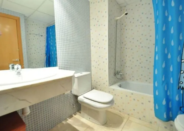 Apartamento Vista A La Piscina Para 6 Personas En Cambrils