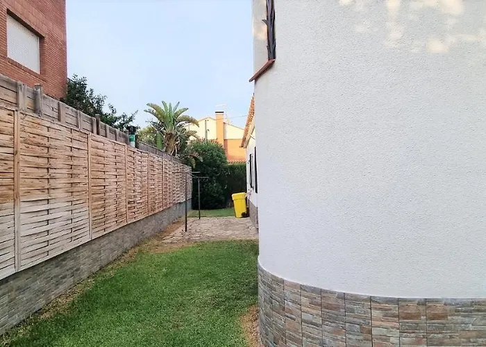 Miramar Serveis - 7421 Villa Pilarica Con Piscina Privada Y Jardin Cambrils