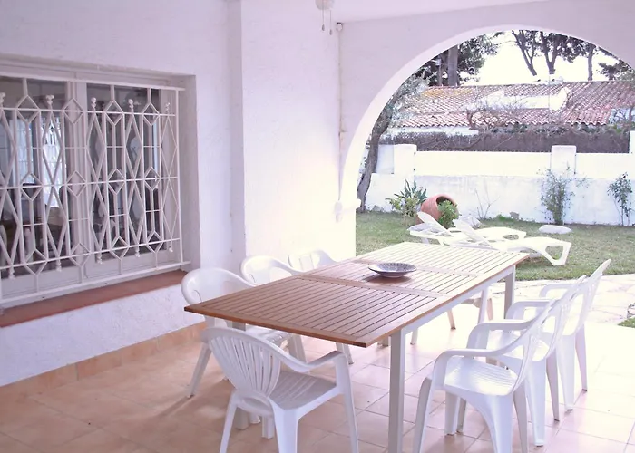 Charming Seafront Villa Cambrils