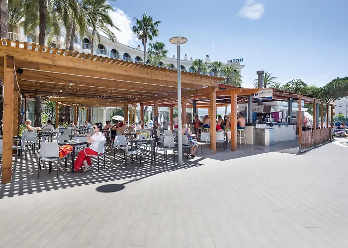 Hoteles de 4 Estrellas en Cambrils 