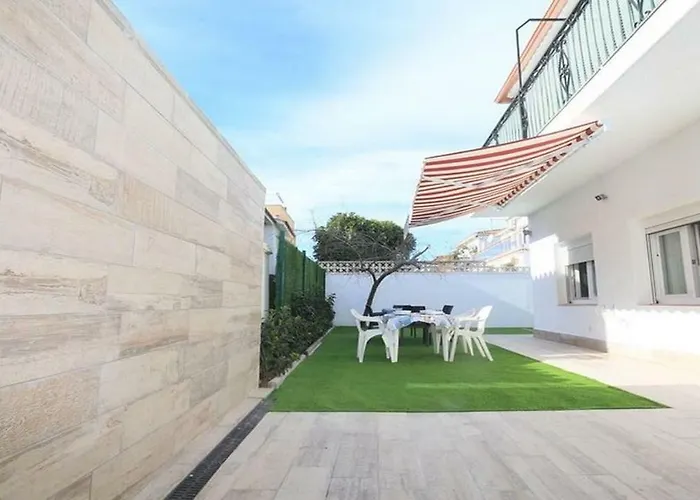 Haustierfreundliches Ferienwohnung Sol Cavet Con Jardin Portaventura Cambrils